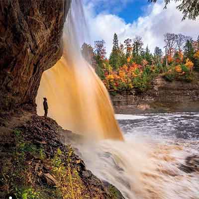 Image of hotels near tahquamenon falls